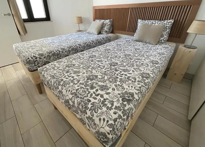 Апартаменты The Olive Tree Centre *