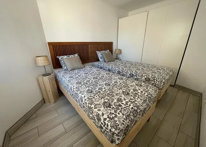 Апартаменты The Olive Tree Centre *
