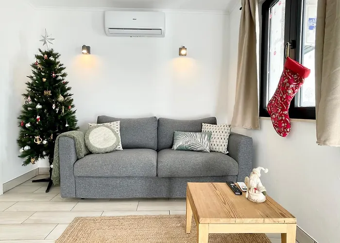 Апартаменты The Olive Tree Centre Виламура